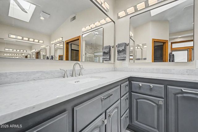 5812 W DEL LAGO Circle, Glendale, AZ 85308