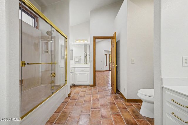 5812 W DEL LAGO Circle, Glendale, AZ 85308