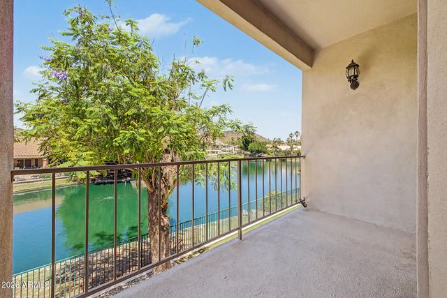 5812 W DEL LAGO Circle, Glendale, AZ 85308
