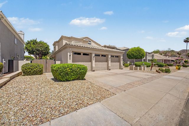 5812 W DEL LAGO Circle, Glendale, AZ 85308