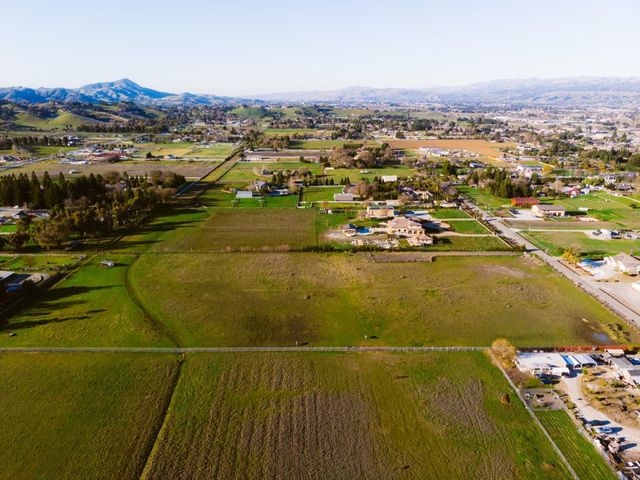 12645 Harding Avenue, San Martin, CA 95046