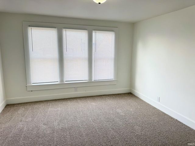 1028 E Mulberry Street, Evansville, IN 47714