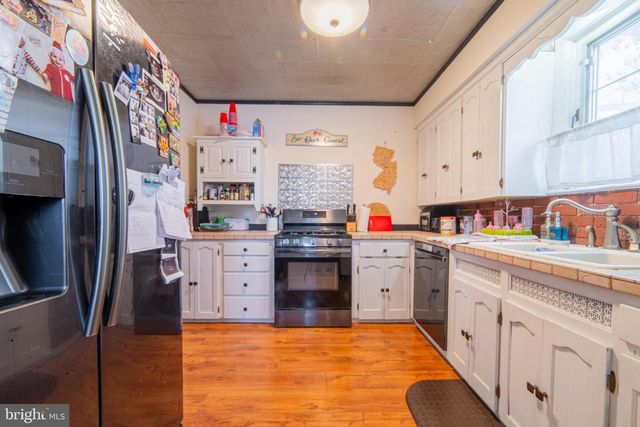 1717 NEWCOMBTOWN RD, Millville, NJ 08332