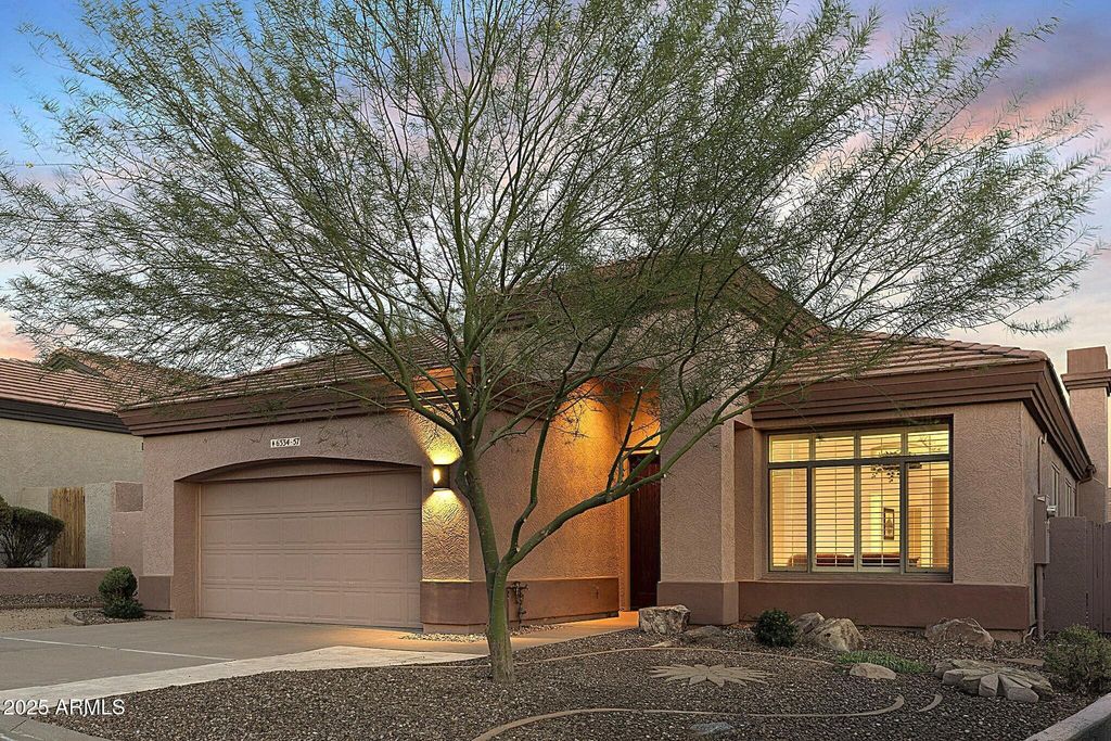 6334 E VIEWMONT Drive 57, Mesa, AZ 85215