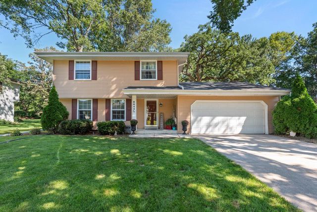 8044 W Beacon Hill DRIVE, Franklin, WI 53132