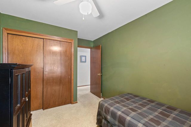 8044 W Beacon Hill DRIVE, Franklin, WI 53132