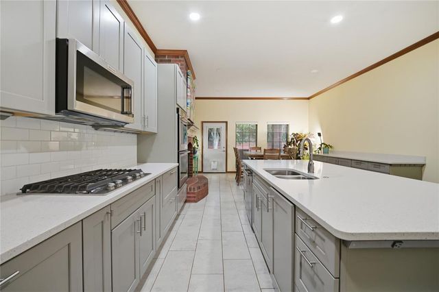 13513 Green Cedar Lane, Oklahoma City, OK 73131