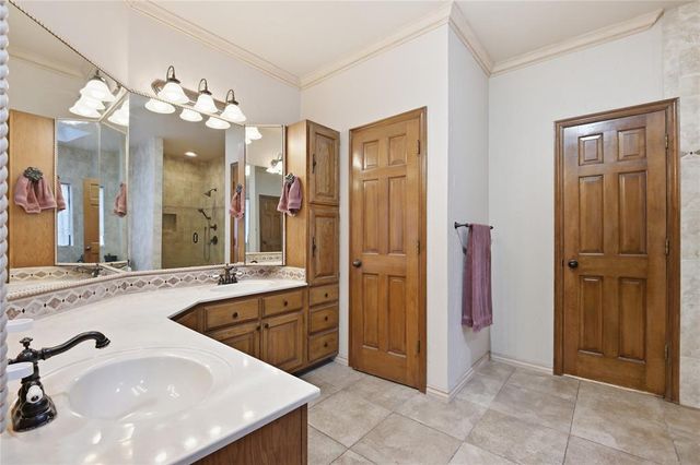 13513 Green Cedar Lane, Oklahoma City, OK 73131