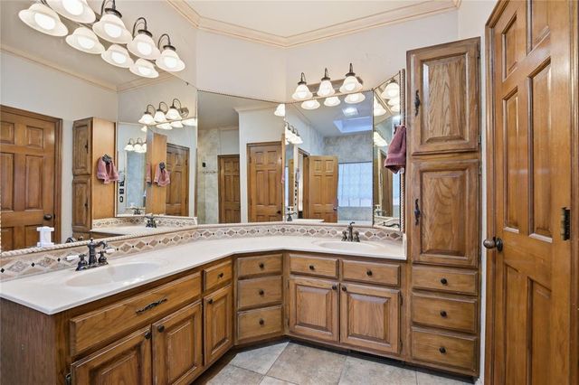 13513 Green Cedar Lane, Oklahoma City, OK 73131