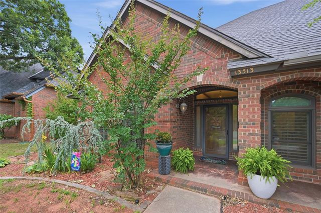 13513 Green Cedar Lane, Oklahoma City, OK 73131