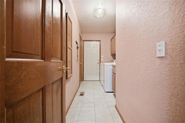13513 Green Cedar Lane, Oklahoma City, OK 73131