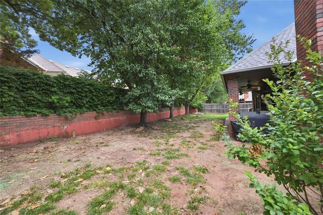 13513 Green Cedar Lane, Oklahoma City, OK 73131