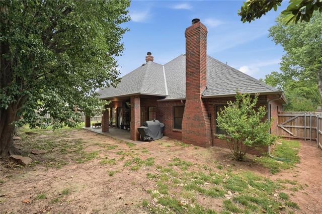 13513 Green Cedar Lane, Oklahoma City, OK 73131