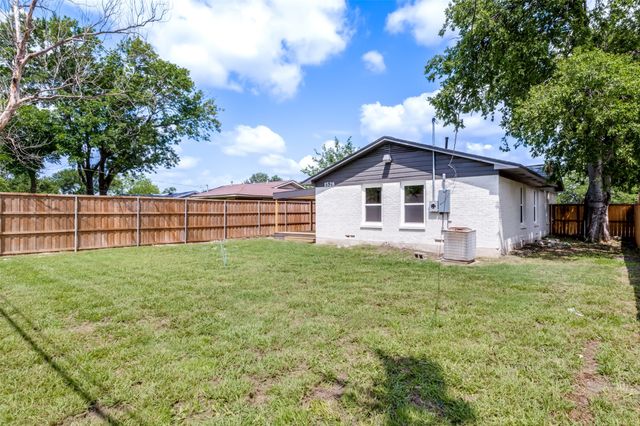 1528 Ridgeview Street, Mesquite, TX 75149