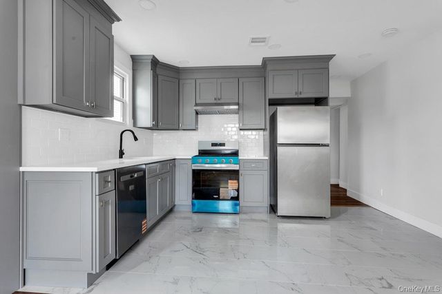 243 Maple Avenue 1A, Rockville Centre, NY 11570