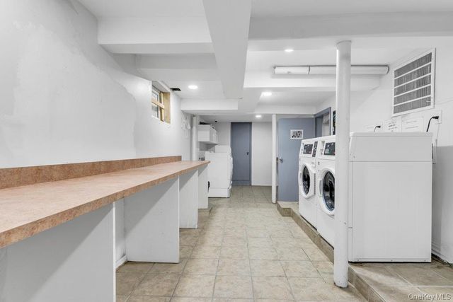 243 Maple Avenue 1A, Rockville Centre, NY 11570