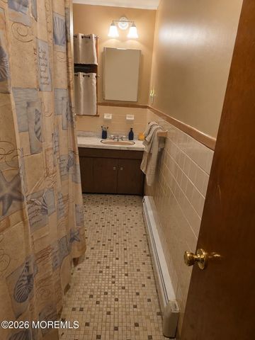 59 Kennedy Street, Freehold, NJ 07728