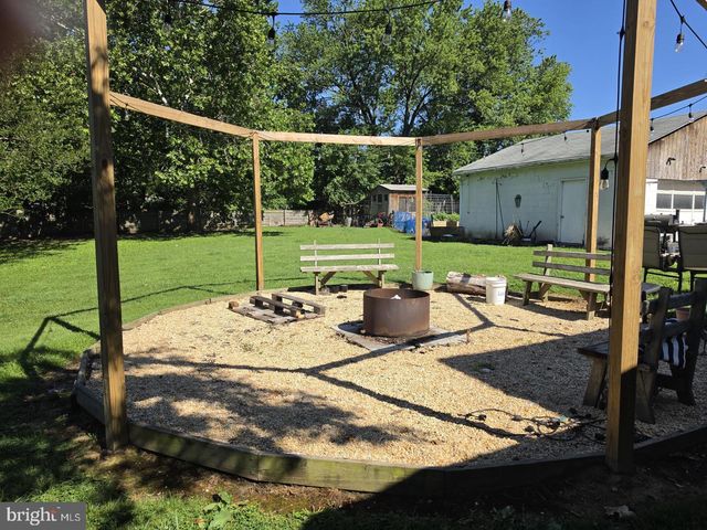 416 EARLS RD, Middle River, MD 21220