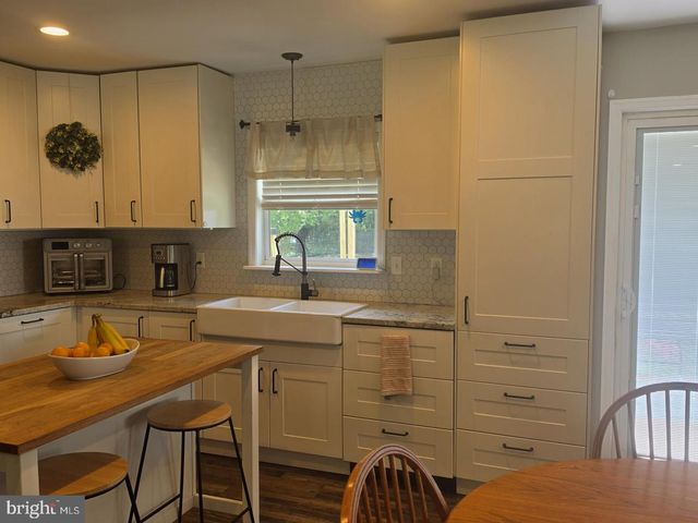 416 EARLS RD, Middle River, MD 21220