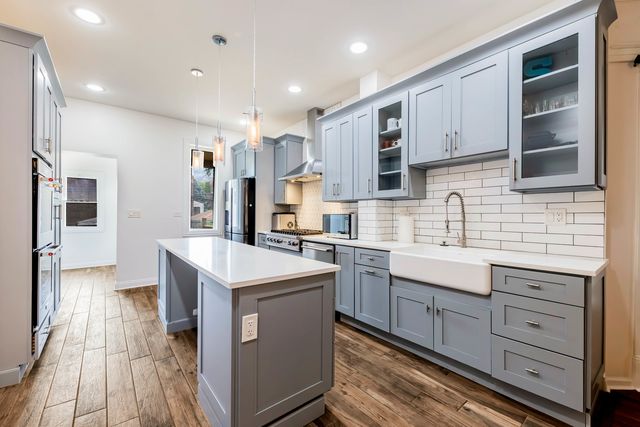 5403 S Greenwood Avenue, Chicago, IL 60615