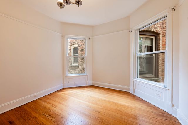 5403 S Greenwood Avenue, Chicago, IL 60615