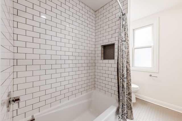 5403 S Greenwood Avenue, Chicago, IL 60615