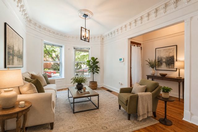 5403 S Greenwood Avenue, Chicago, IL 60615