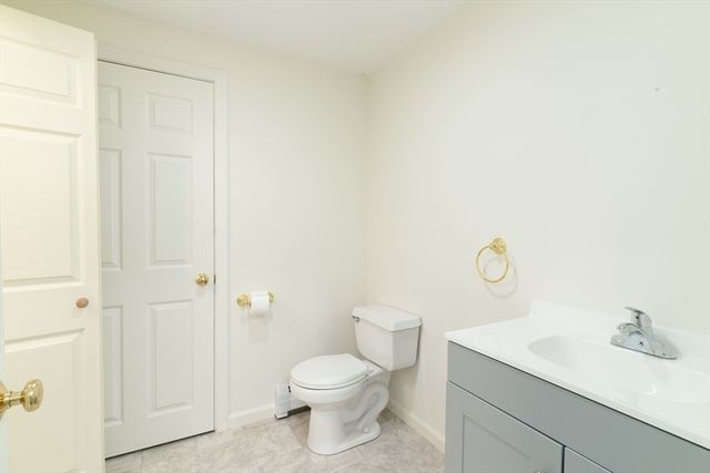611 Henshaw St, Leicester, MA 01542
