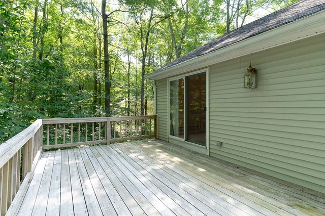611 Henshaw St, Leicester, MA 01542