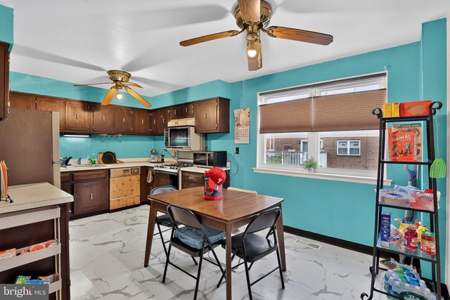7819 VENUS PL, Philadelphia, PA 19153