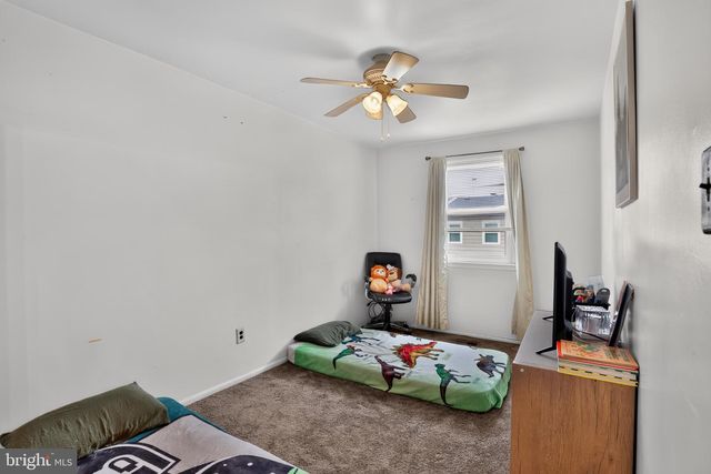 7819 VENUS PL, Philadelphia, PA 19153