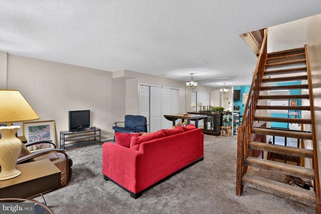 7819 VENUS PL, Philadelphia, PA 19153