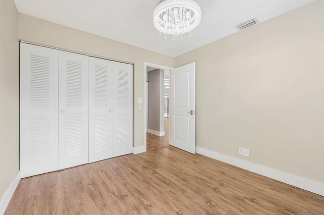 21356 Summertrace Circle, Boca Raton, FL 33428