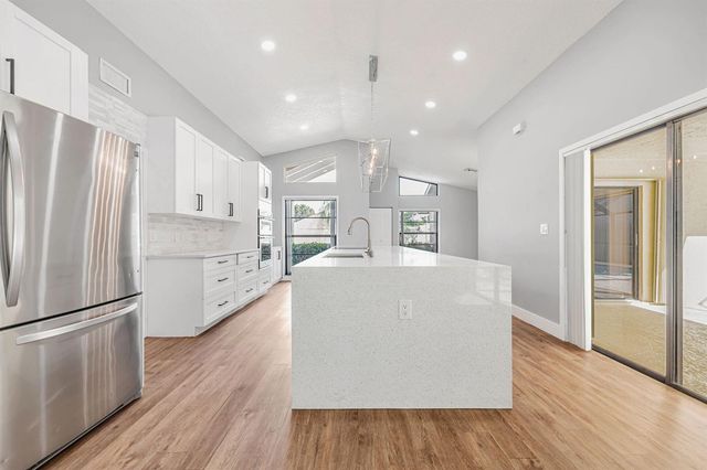 21356 Summertrace Circle, Boca Raton, FL 33428