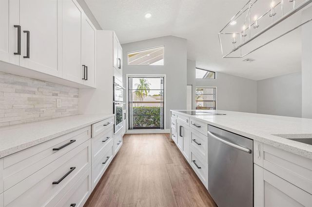 21356 Summertrace Circle, Boca Raton, FL 33428