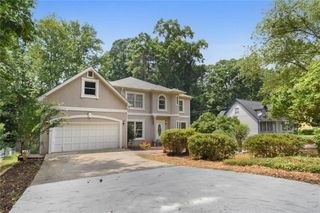 2462 Empire Forest Drive, Tucker, GA 30084
