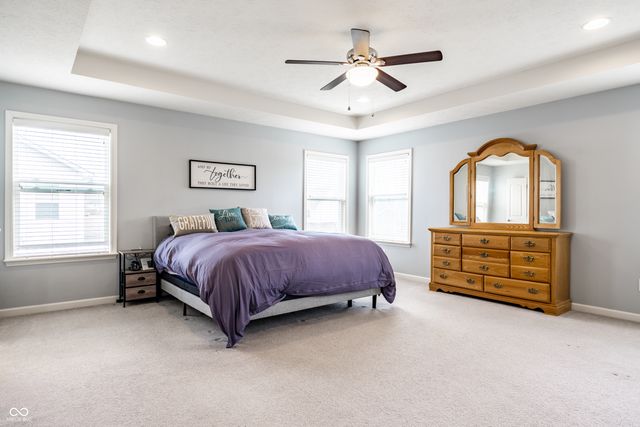 567 Amersham Court, Avon, IN 46123