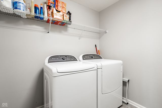 567 Amersham Court, Avon, IN 46123