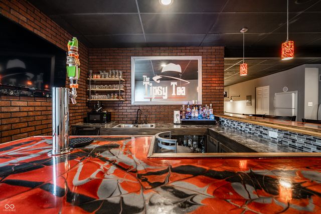 567 Amersham Court, Avon, IN 46123