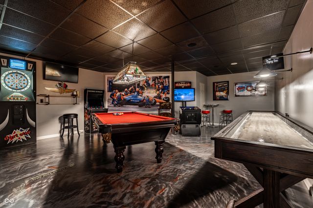 567 Amersham Court, Avon, IN 46123