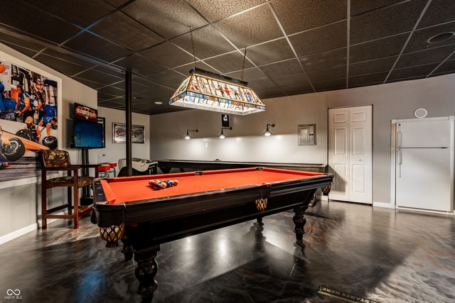 567 Amersham Court, Avon, IN 46123