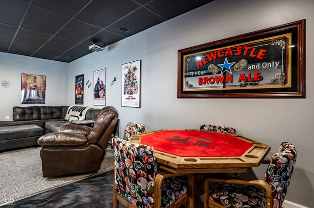 567 Amersham Court, Avon, IN 46123