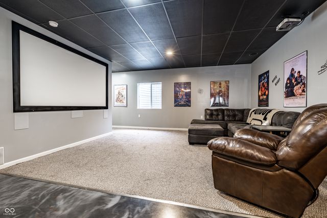 567 Amersham Court, Avon, IN 46123