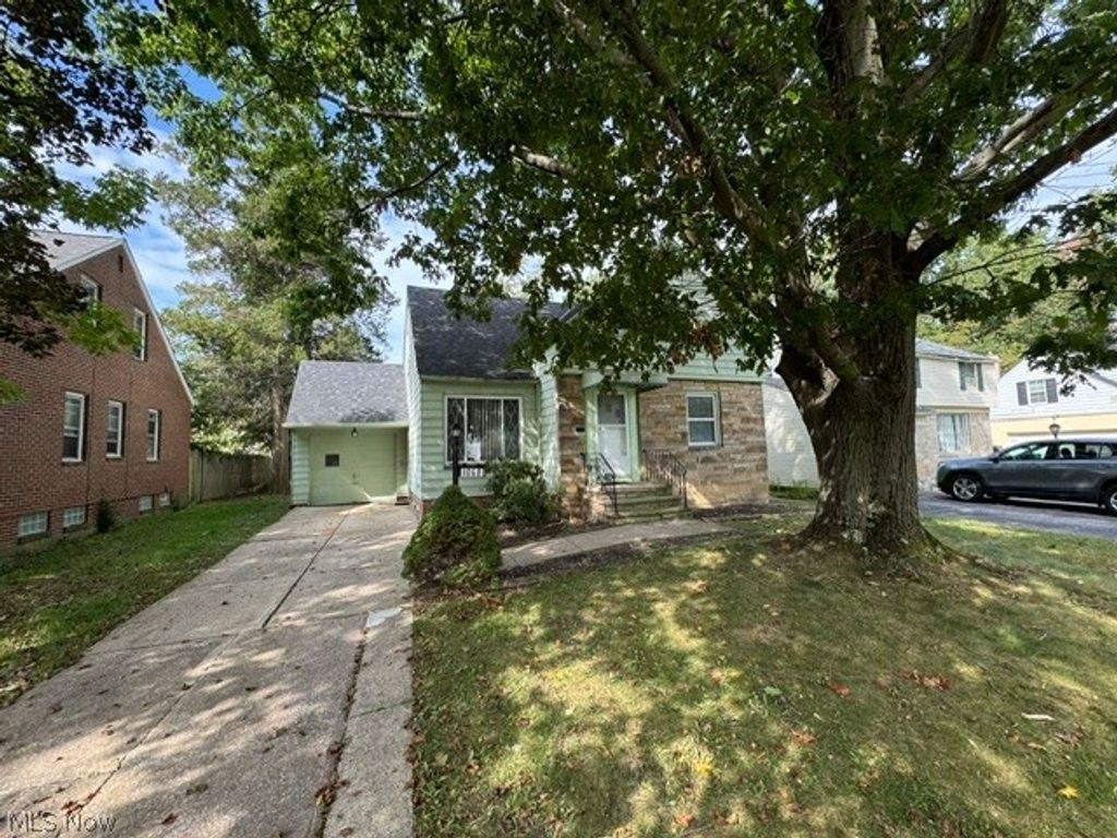 1068 S Belvoir Boulevard, South Euclid, OH 44121