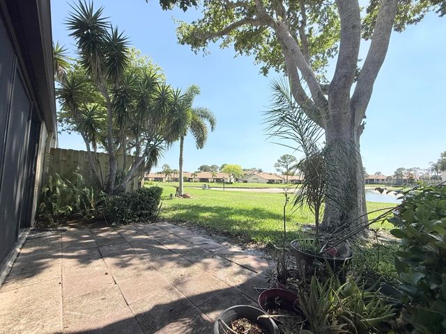 809 Sky Pine Way F, Greenacres, FL 33415