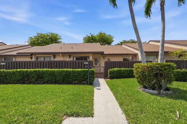 809 Sky Pine Way F, Greenacres, FL 33415