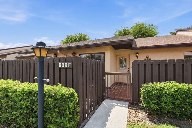 809 Sky Pine Way F, Greenacres, FL 33415