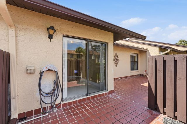 809 Sky Pine Way F, Greenacres, FL 33415