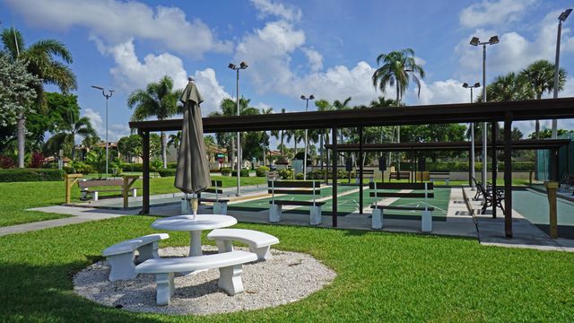 809 Sky Pine Way F, Greenacres, FL 33415