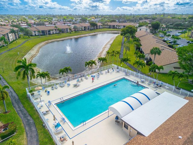 809 Sky Pine Way F, Greenacres, FL 33415